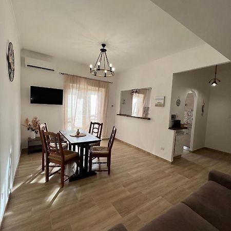 Waikiki House Apartman Passoscuro Kültér fotó