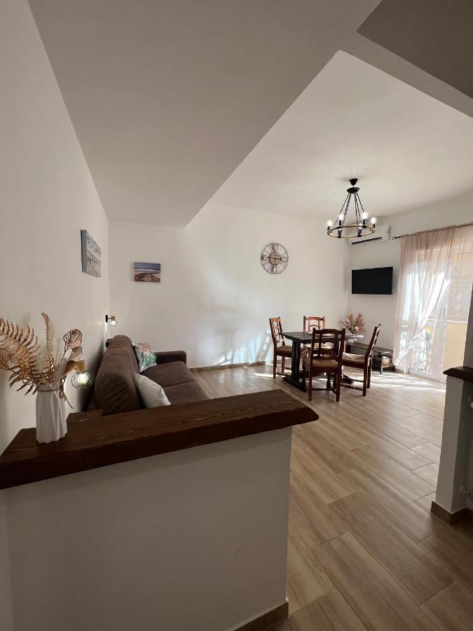 Waikiki House Apartman Passoscuro Kültér fotó